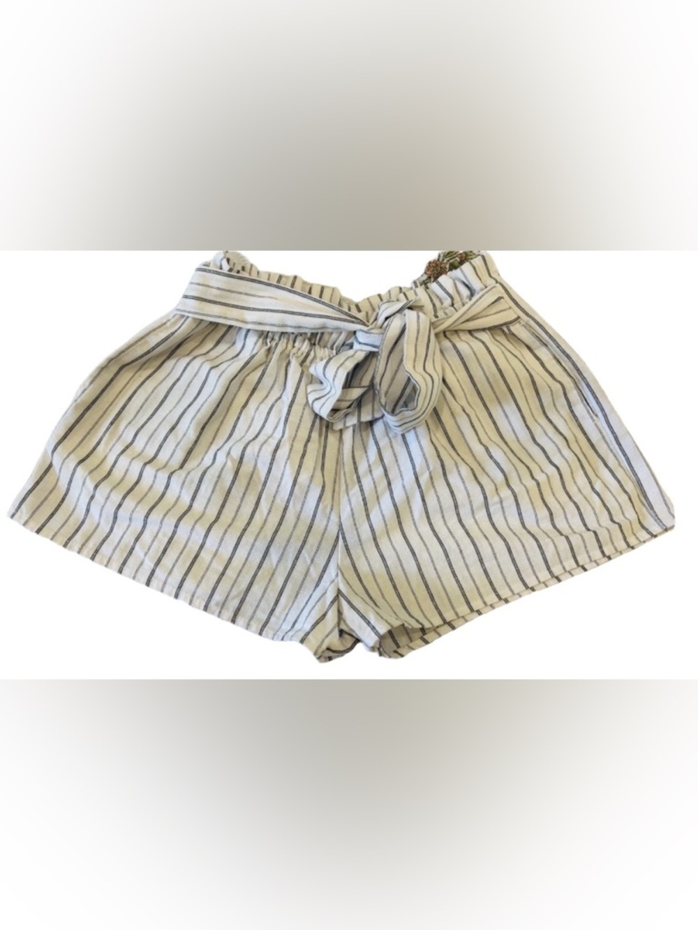 Love Tree Striped Women's paper bag Shorts with Tie Waist white & black